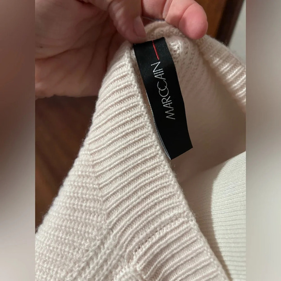 Marc Cain Cashmere and Wool Sweater Vest‎ - Picture 8 of 10